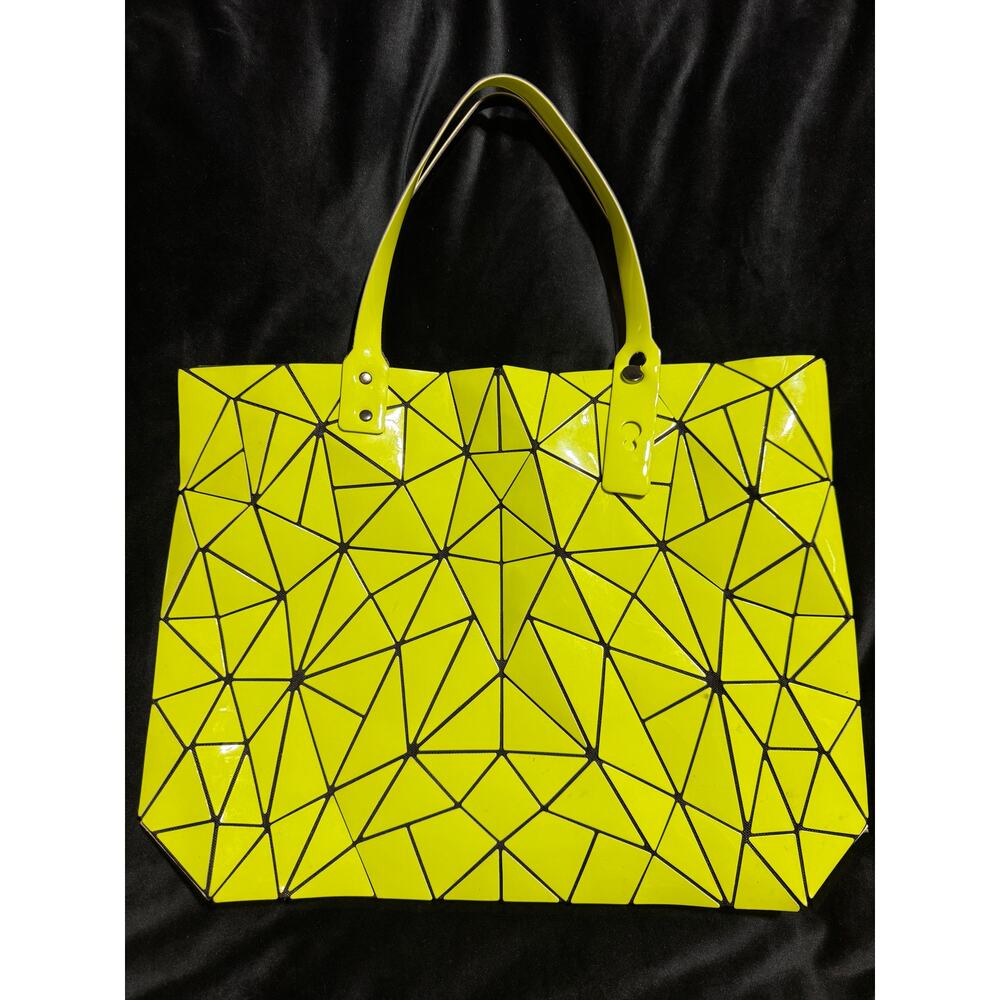 Lucky 7 Neon Geometric Purse - Picture 2 of 5